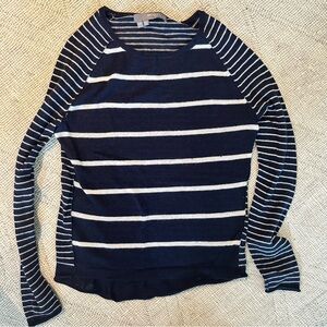 Beautiful 360 Sweater Cashmere Sweater.   Size XS Great condition.